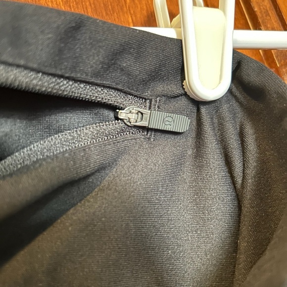 Lululemon Lululemon Zoned In Tight 27" Black Size 2 - Picture 7 of 7